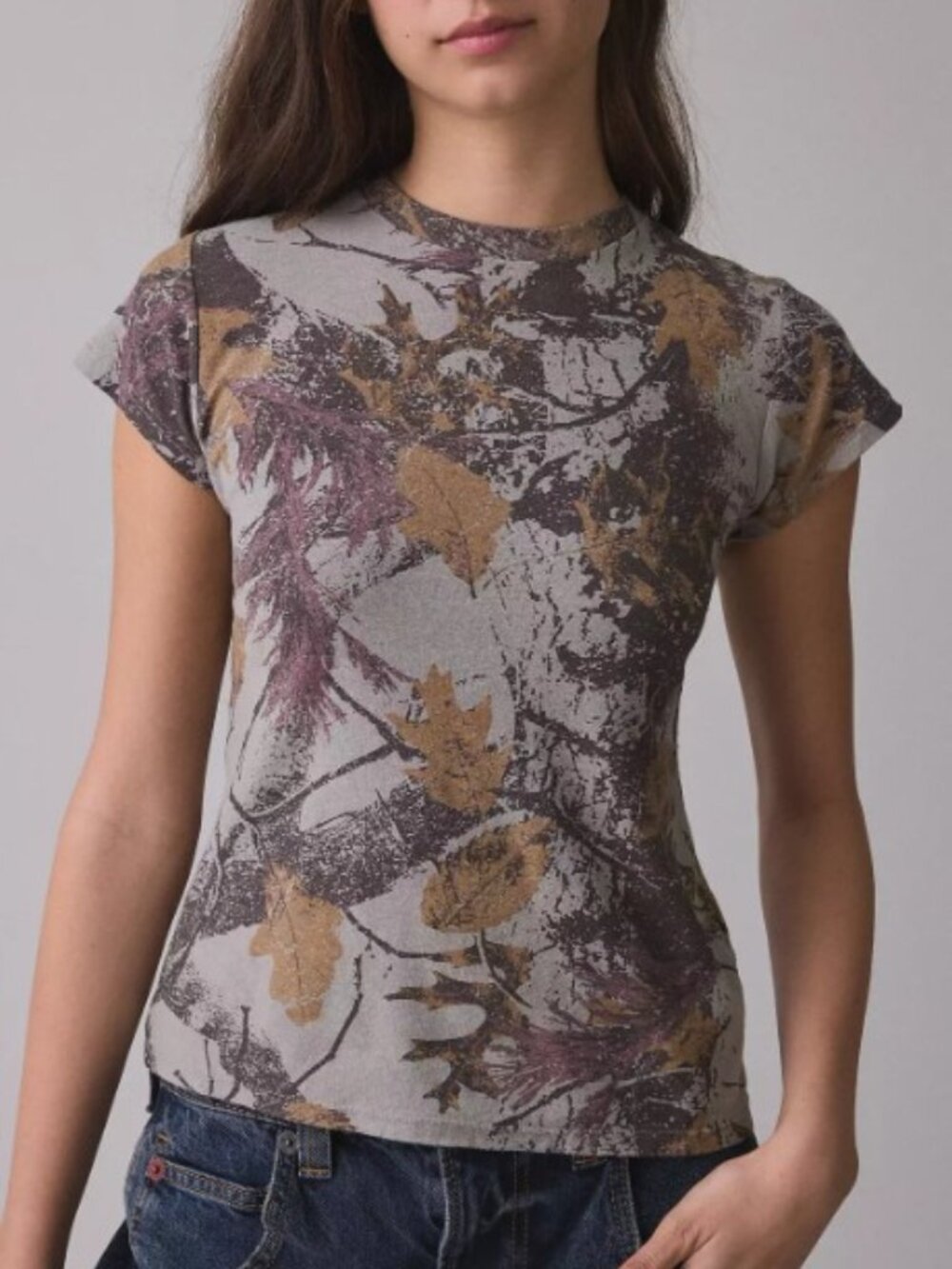 (UO-124) Urban Outfitters BDG Printed Short Sleeve Spill The Tee